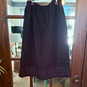 Susan Graver Style Black Embroidered Border Midi Skirt XL Elastic Waist Pull On
